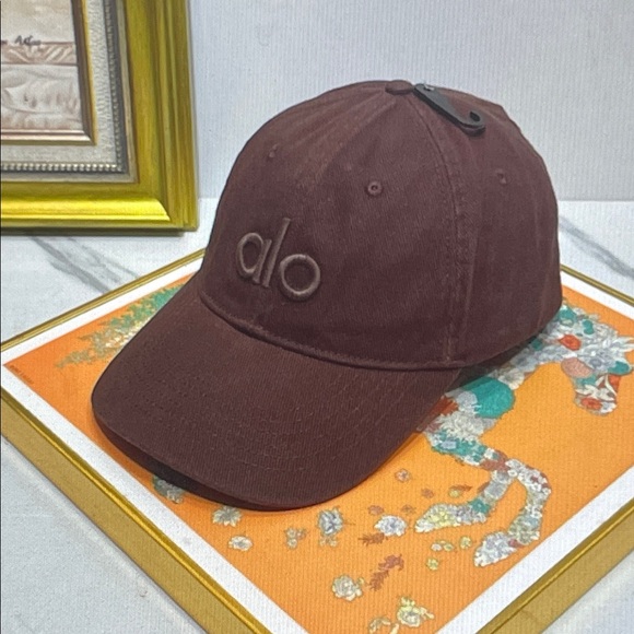 ALO Yoga Dark Brown Cap